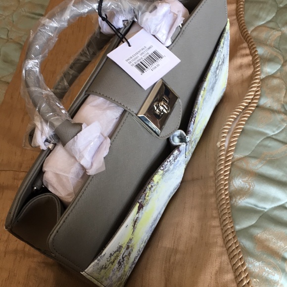 Snob Essentials Handbag - Picture 5 of 8